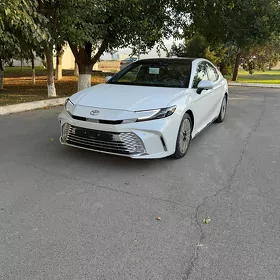Toyota Camry 2026