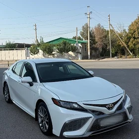 Toyota Camry 2022
