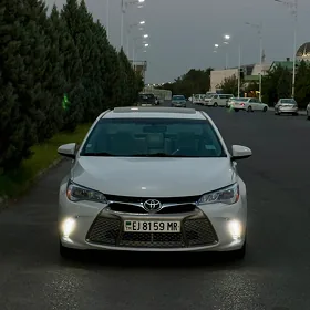 Toyota Camry 2015