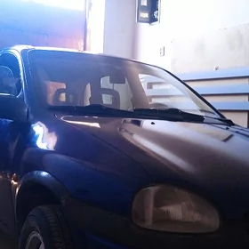 Opel Vita 1995