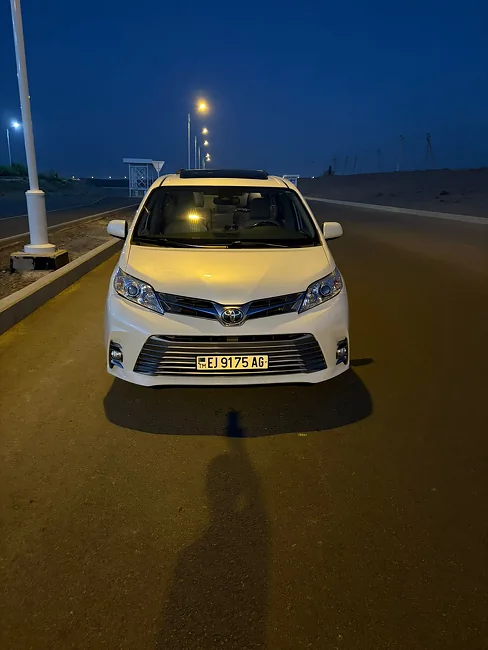 Toyota Sienna 2020 - 1