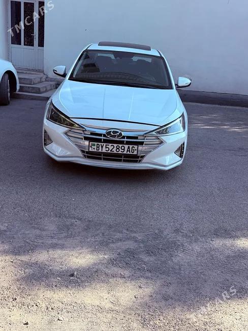 Hyundai Elantra 2020 - 1