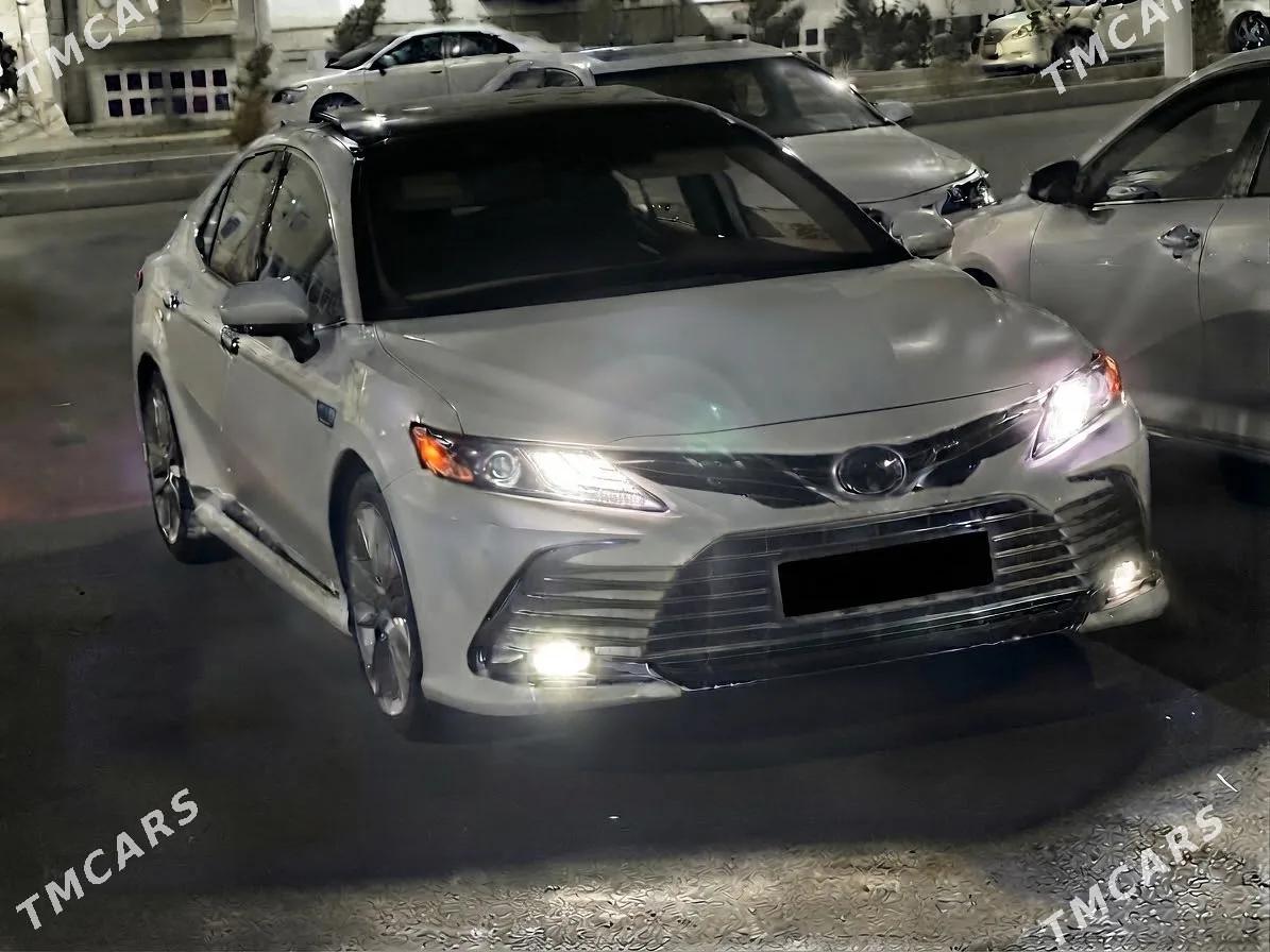 Toyota Camry 2022 - 1
