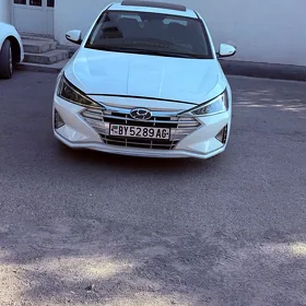 Hyundai Elantra 2020