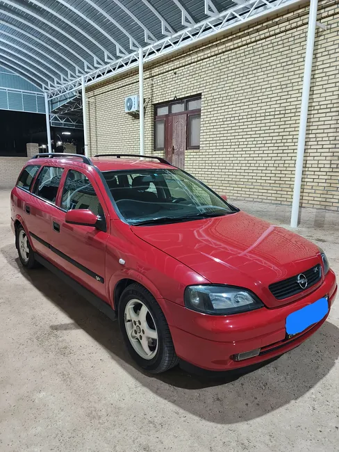Opel Astra 2000 - 1
