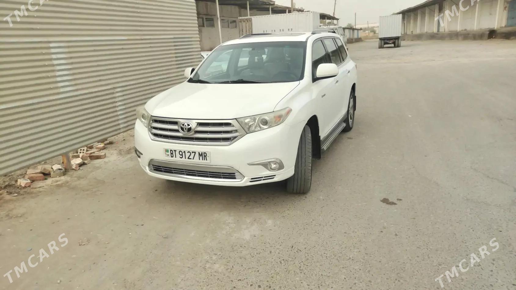 Toyota Highlander 2012 - 1