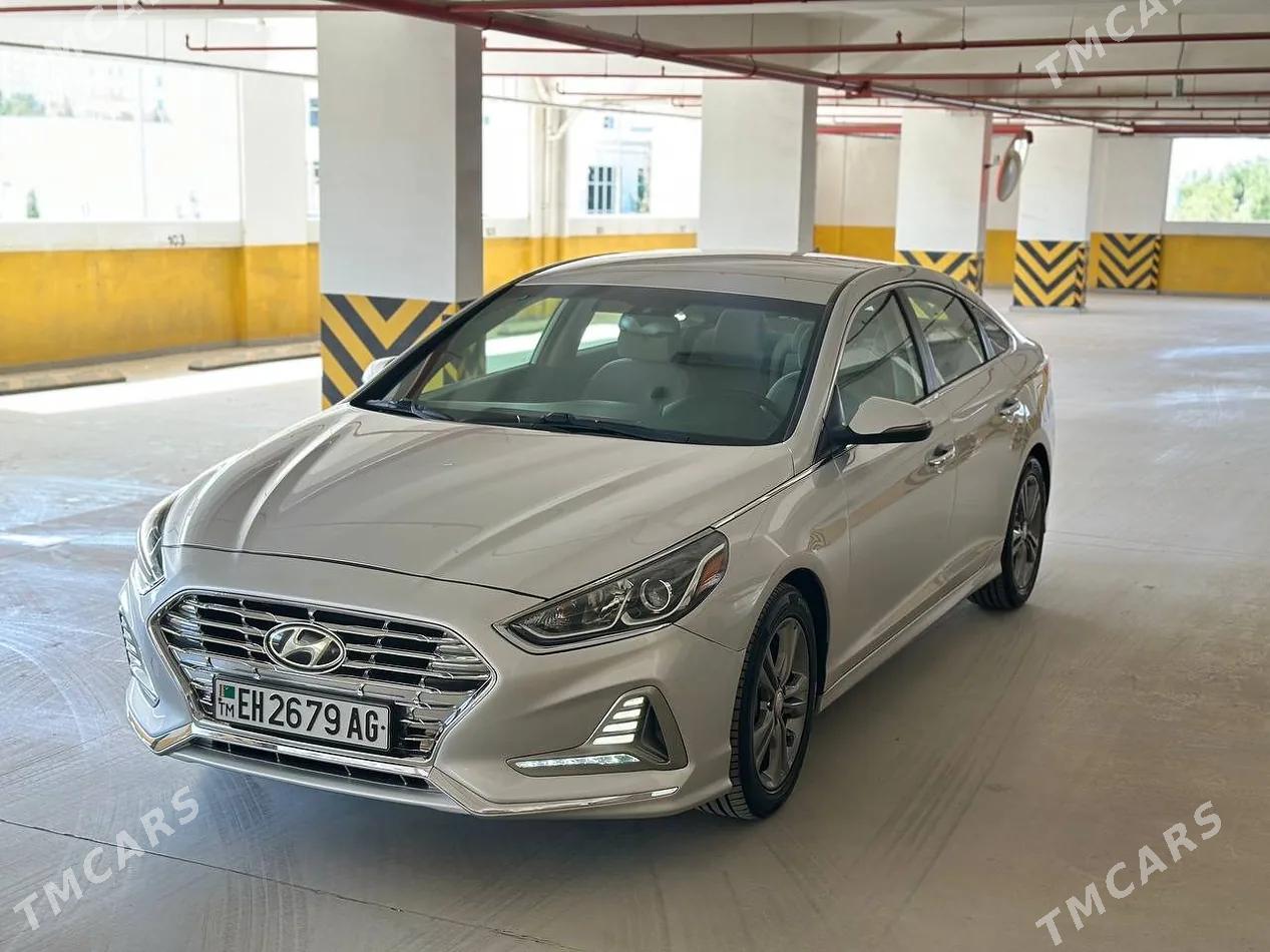 Hyundai Sonata 2018 - 1