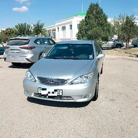 Toyota Camry 2004