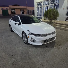 Kia K5 2023