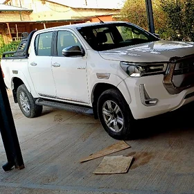 Toyota Hilux 2020