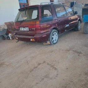 Mitsubishi Chariot 1994