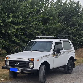 Lada Niva 1988