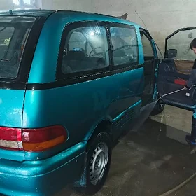 Toyota Previa 1992