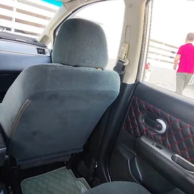 Nissan Versa 2010