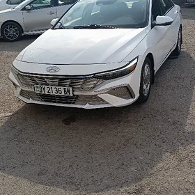 Hyundai Elantra 2024