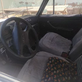 Lada 2104 1980