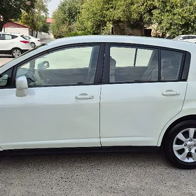 Nissan Tiida 2007