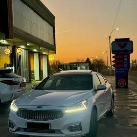 Kia Cadenza 2017