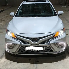 Toyota Camry 2022