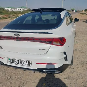 Kia K5 2022
