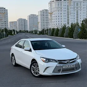 Toyota Camry 2015