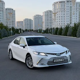 Toyota Camry 2022