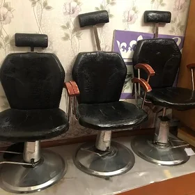 Salon ucin kreslo