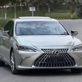 Lexus ES 350 2019
