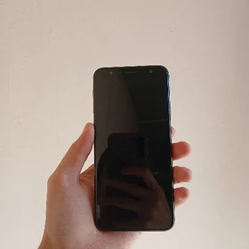 Samsung j 4+