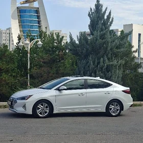 Hyundai Elantra 2020