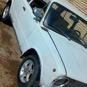 Lada 2104 1980