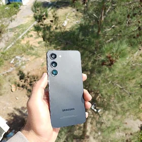 Samsung S23