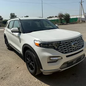 Ford Explorer 2022