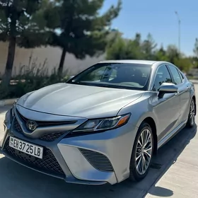 Toyota Camry 2020