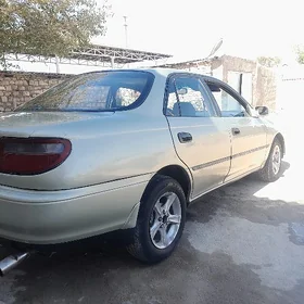 Toyota Carina 1995