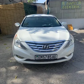 Hyundai Sonata 2011