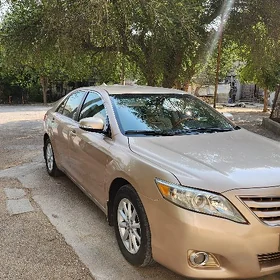 Toyota Camry 2010