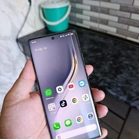 TECNO COMAN  40 PRO  16/256