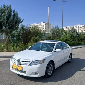 Toyota Camry 2010
