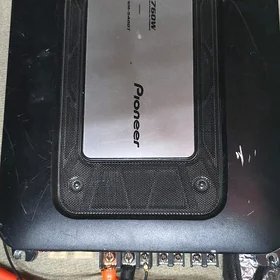 Pioneer bocka usilitel 760 v