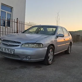 Nissan Altima 2000