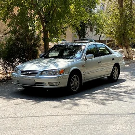 Toyota Camry 1999