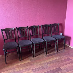 Стулья