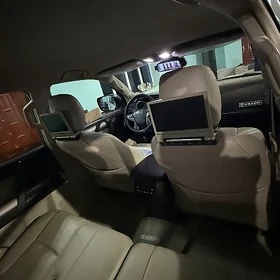 Toyota Land Cruiser Prado 2013