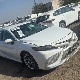 Toyota Camry 2022