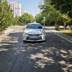 Toyota Camry 2017