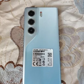 Tehno canom 40 pro 8+256