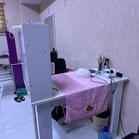 salon manikyurny stol