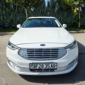 Ford Taurus 2022