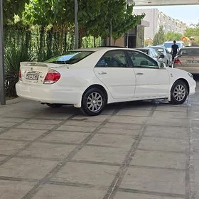 Toyota Camry 2004